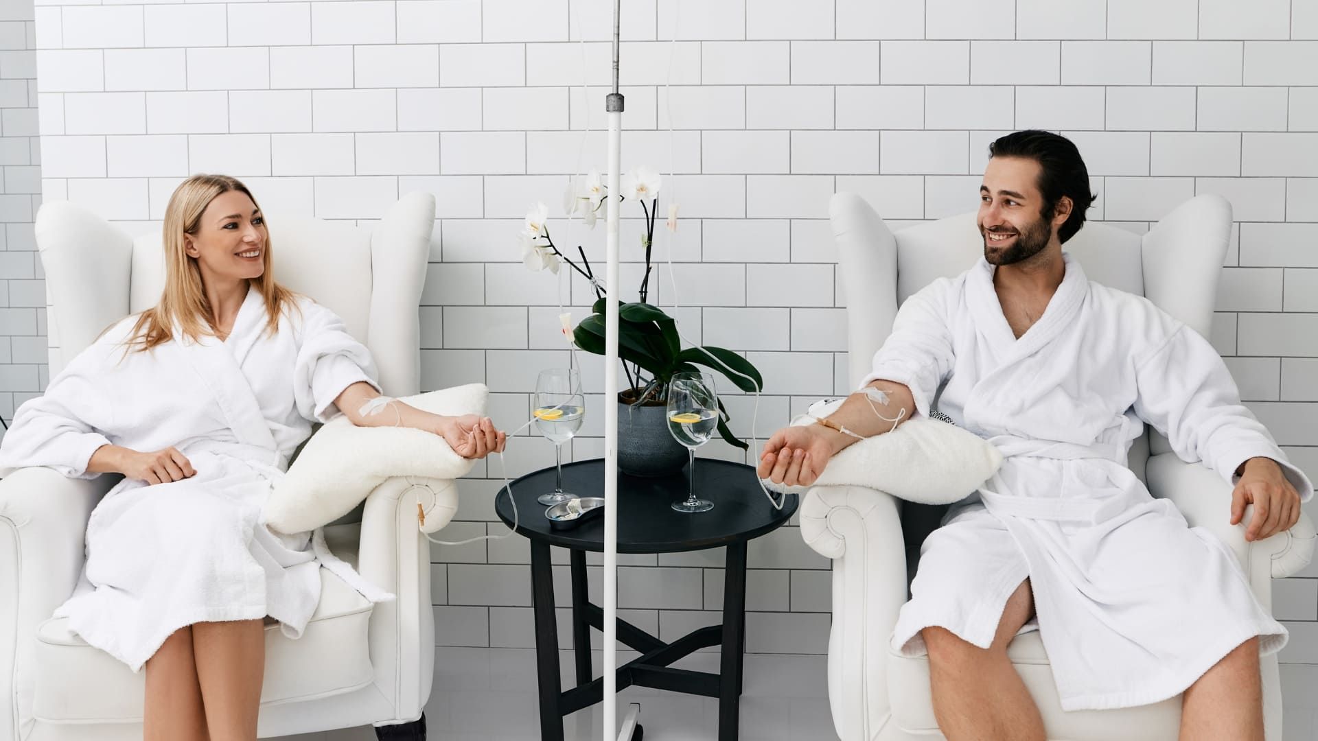 A couple getting IV Nutrition Therapy together.