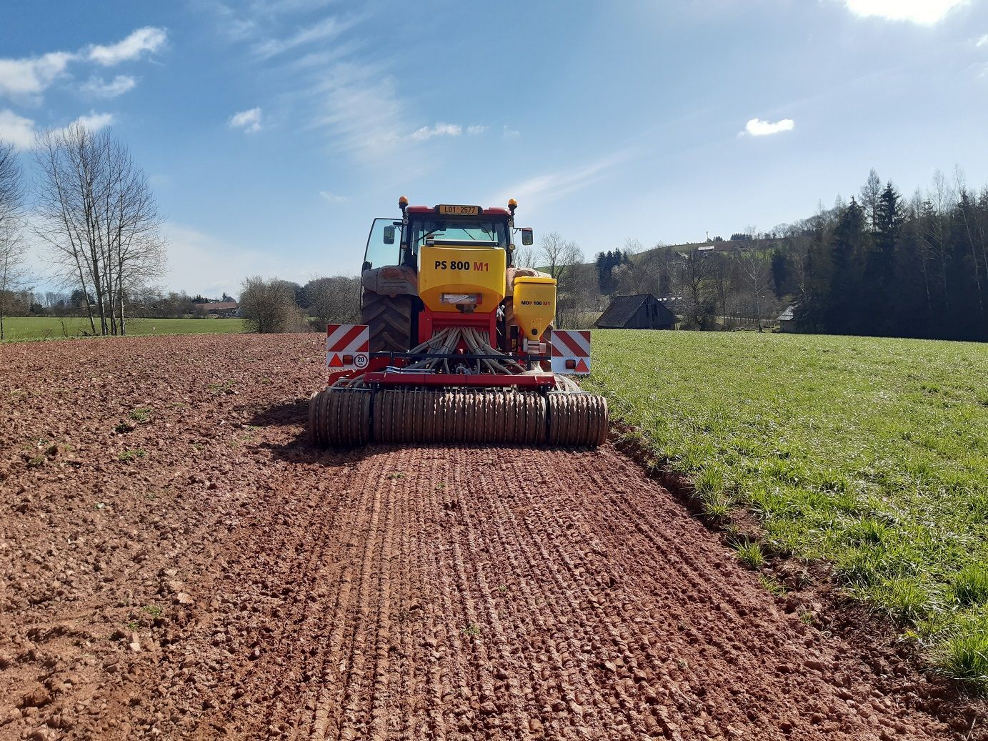 Smart Seeder kylvökone cambridge jyräkiekoilla.