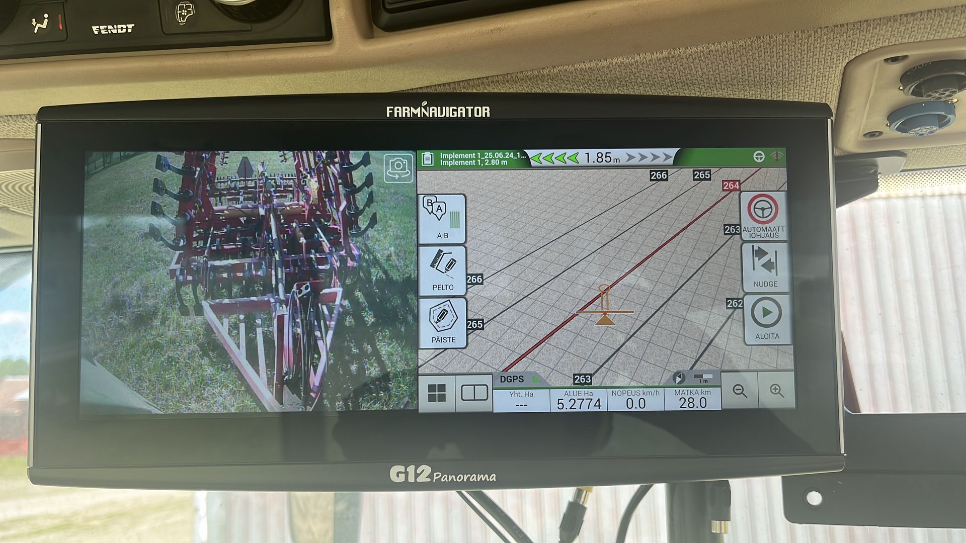 G12-näyttö on asennettu ajoneuvon kattoon