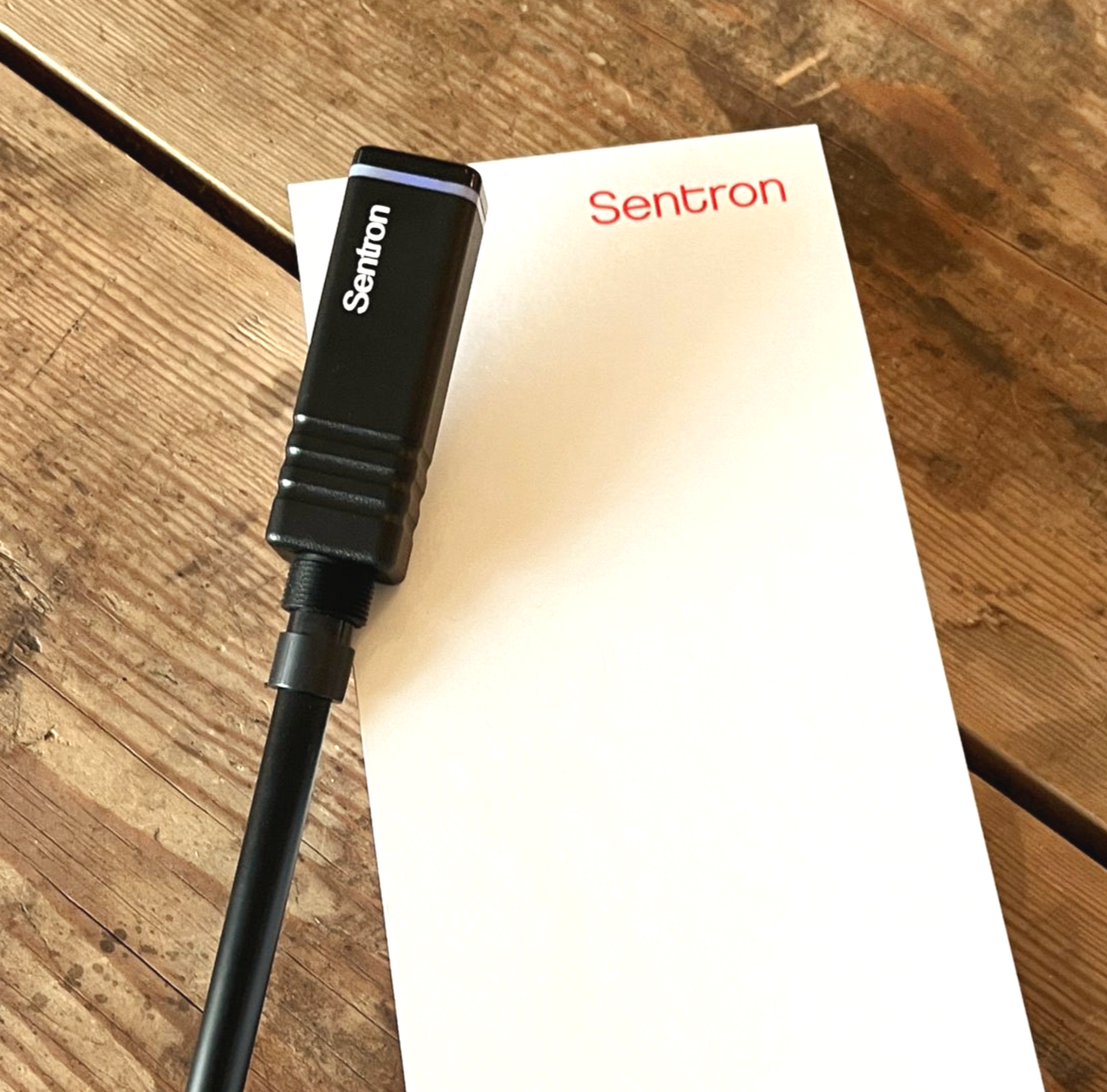 sentron pH mittari pöydällä