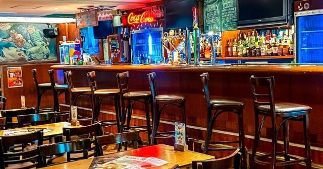 名古屋伏見で飲んで、踊って、出会う最高のバー