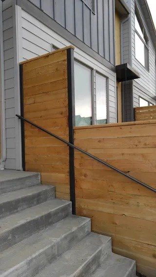 Wood fence with metal post - Vancouver, WA - DJ Fence Service
