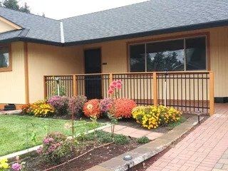 Backyard garden - Vancouver, WA - DJ Fence Service