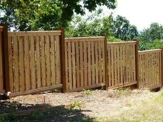 Staggered vertical fence - Vancouver, WA - DJ Fence Service