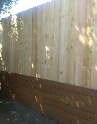 Retaining wall fence combo - Vancouver, WA - DJ Fence Service