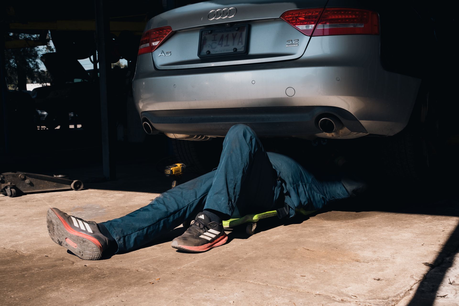 Shop Gallery | Joyce Automotive and Towing