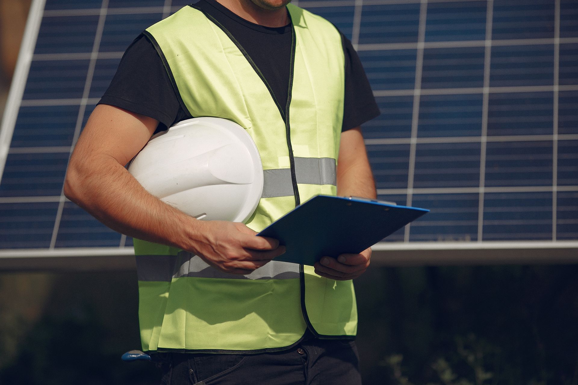 Quais são as normas técnicas para a instalação de painéis solares