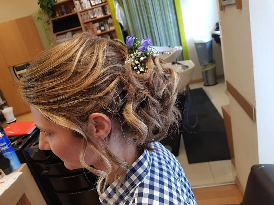 Acconciatura da sposa: prove al salone