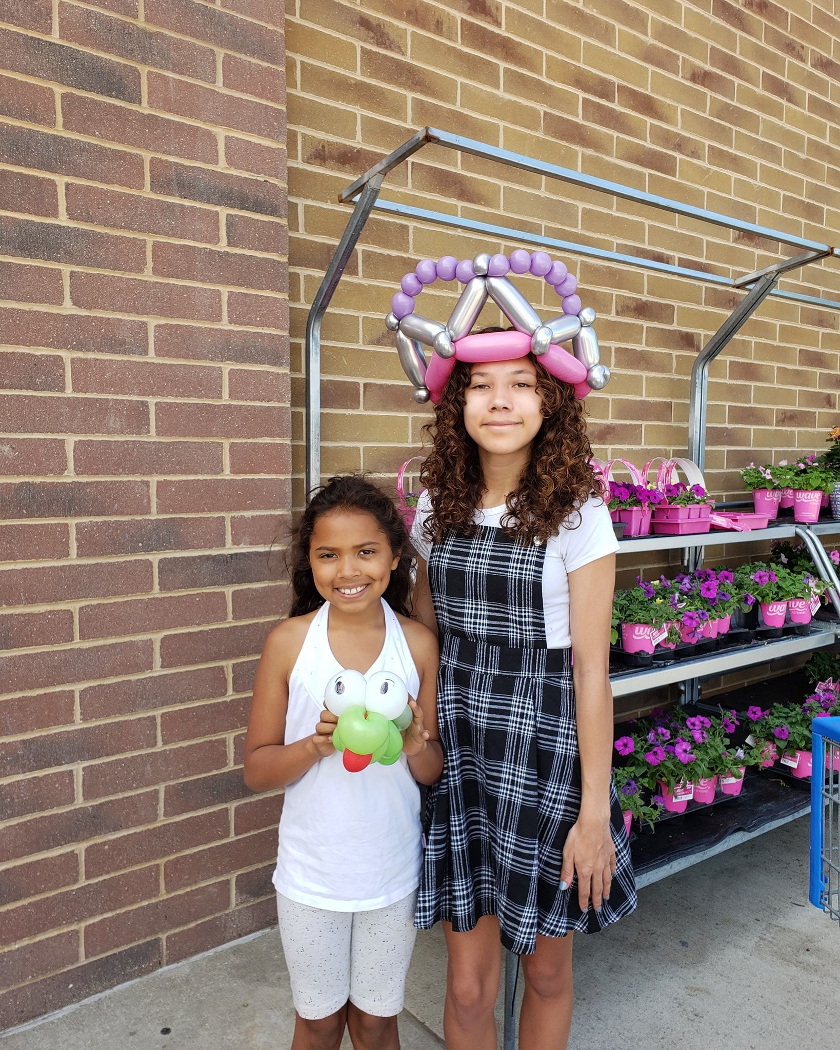 Balloon twisted crown