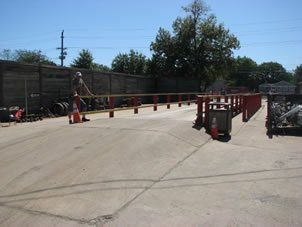 Worker Fixing Equipment — Freehold, NJ — Beacon Scrap Iron and Metal Co.