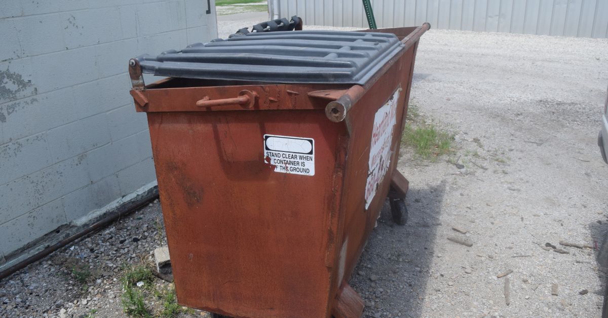 Why Every Restaurant Needs Regular Dumpster Pickup