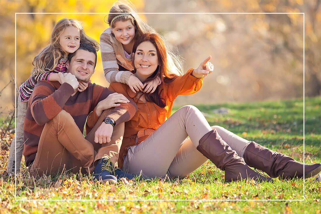 London-insurance-agency-happy-family