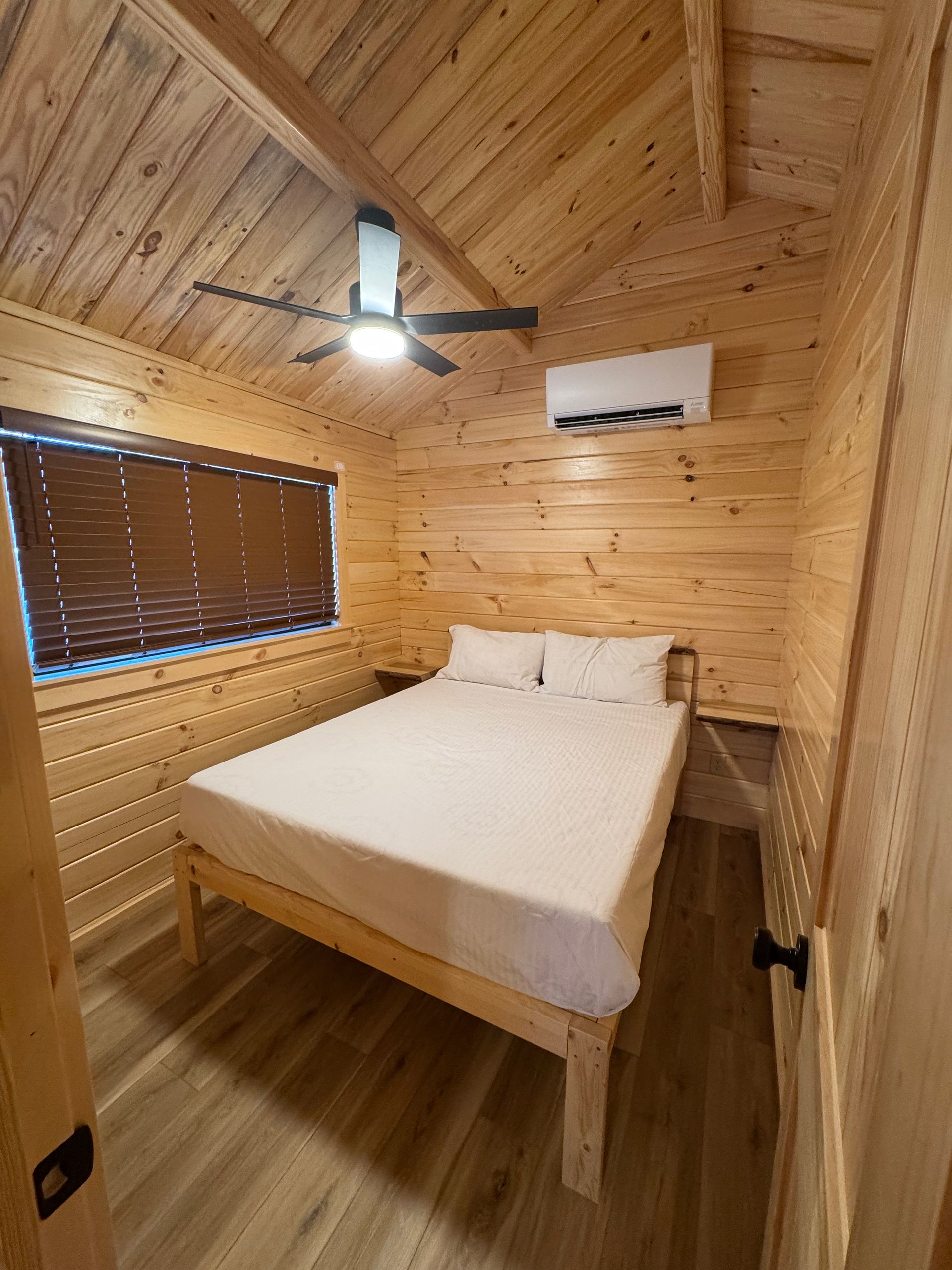 Zion Vacation Village family cabin bedroom