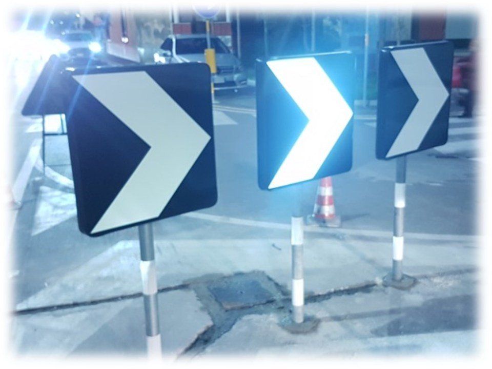 delineatori di curva retroilluminati