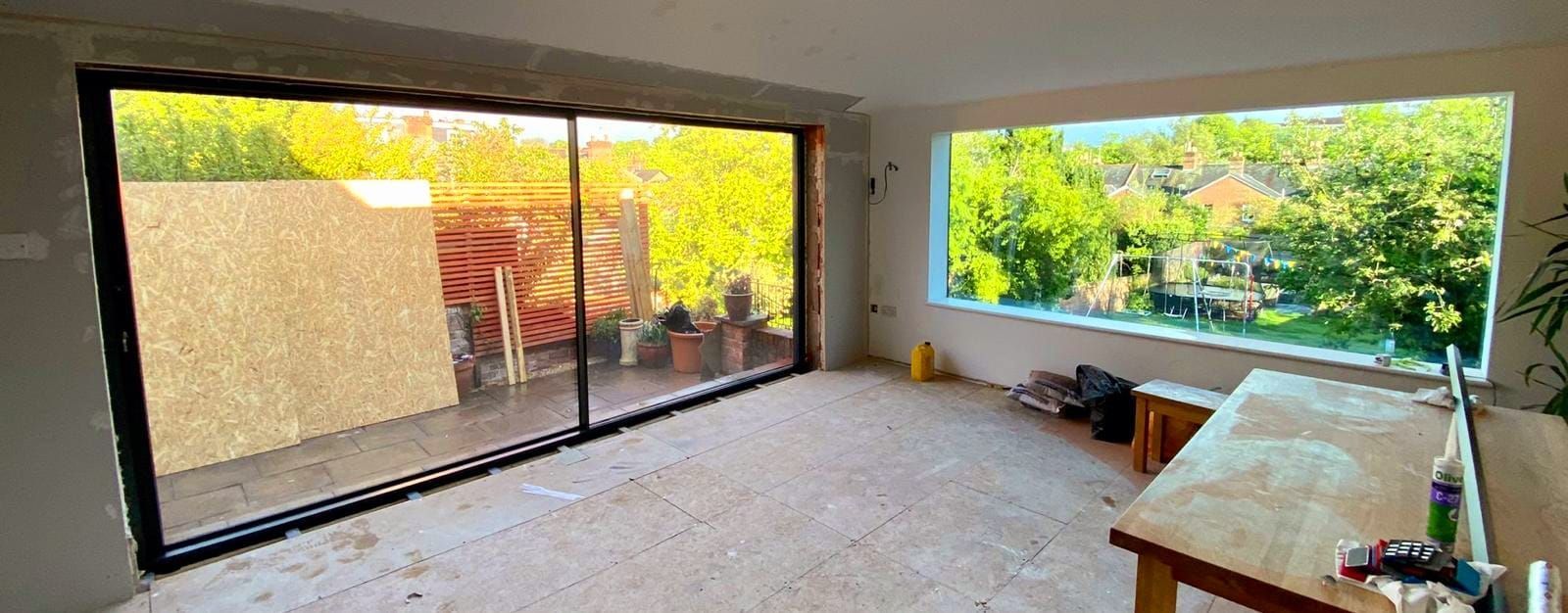 Cor Vision Sliding Door with Large Fixed Panel