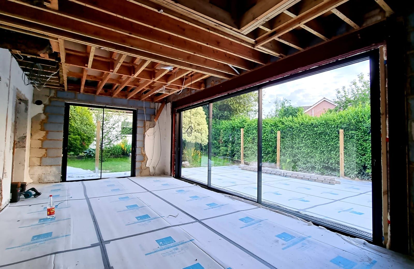 Double and triple set of cor vision sliding doors