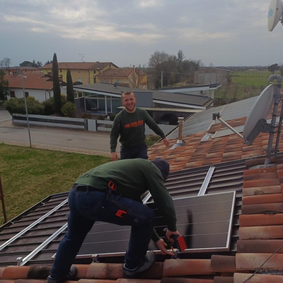 Impianto fotovoltaico su vasca grecata  6-5 kw Basaldella Udine