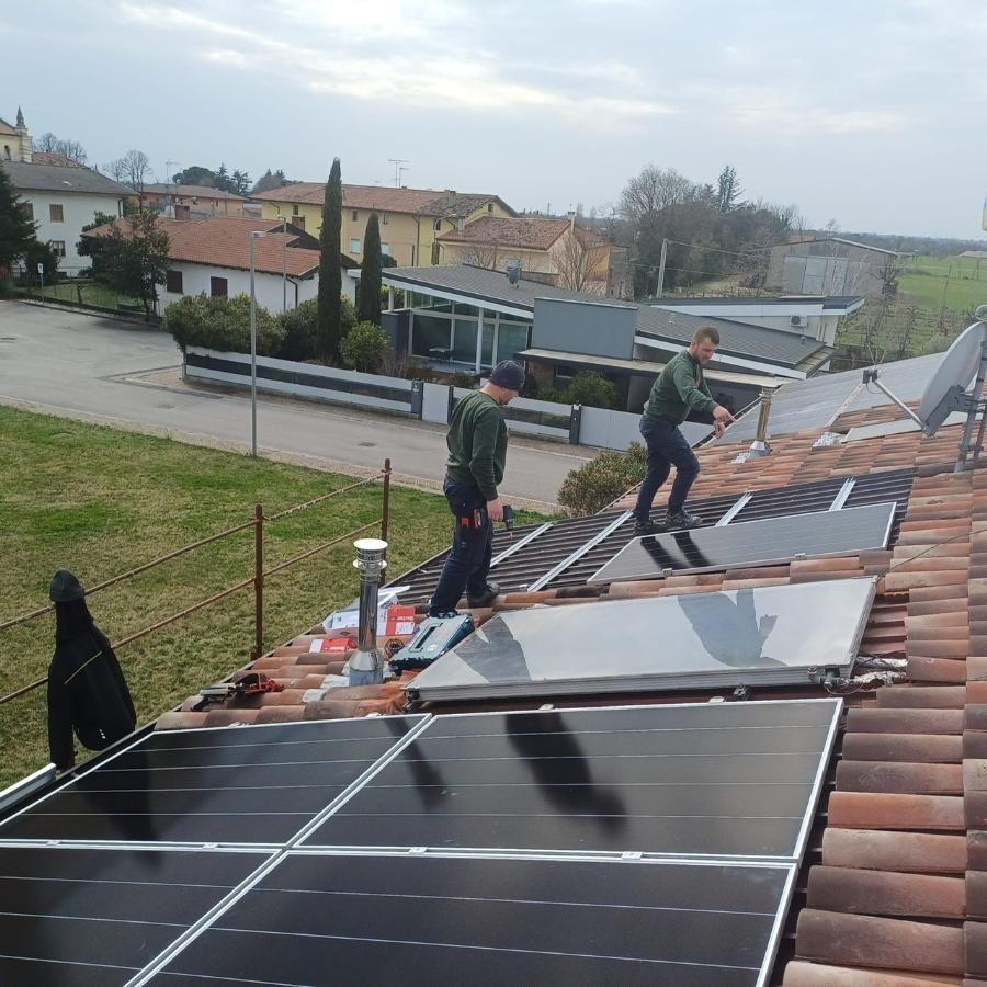 Impianto fotovoltaico su vasca grecata  6-5 kw Basaldella Udine