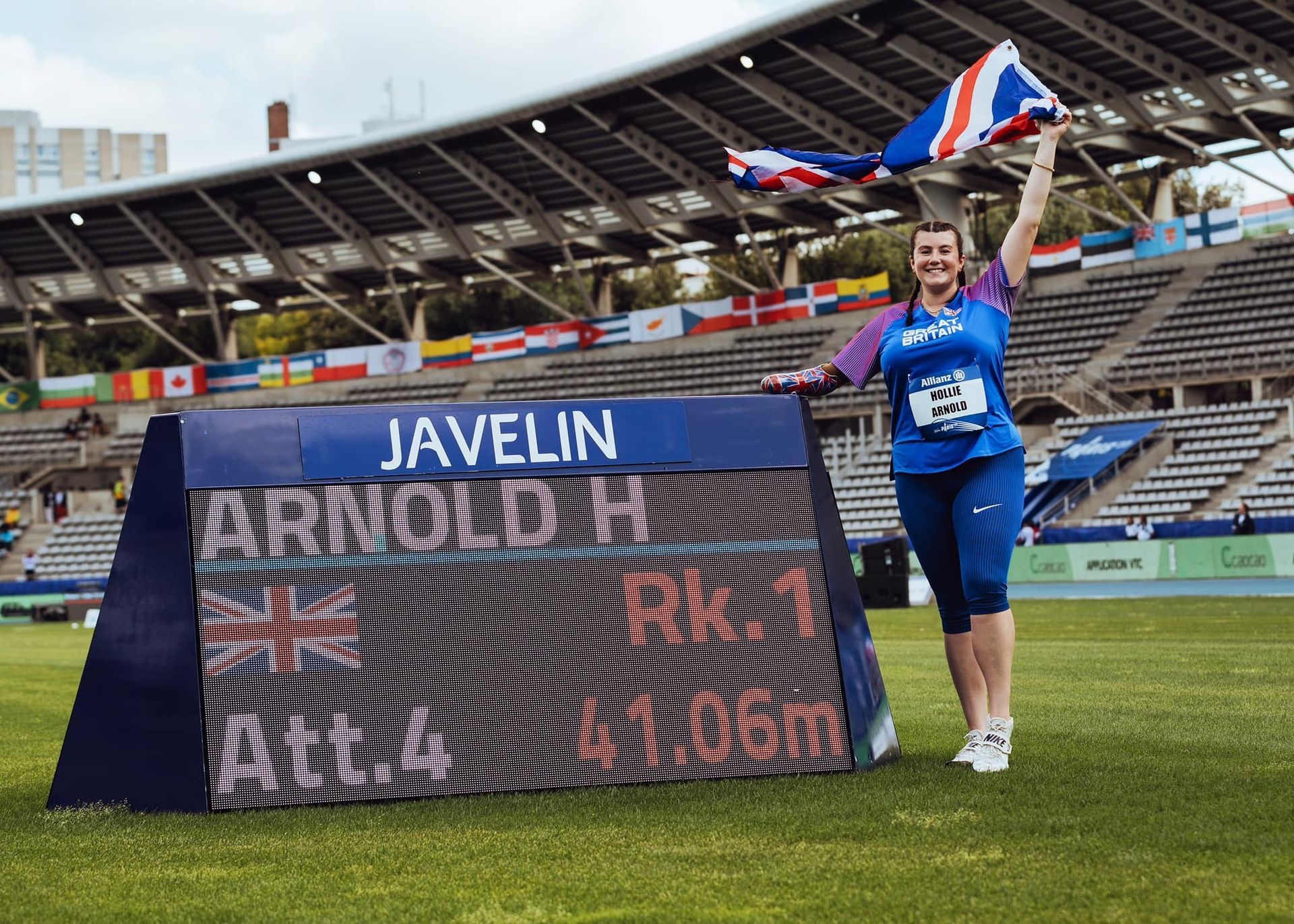 Hollie Arnold: World Champion