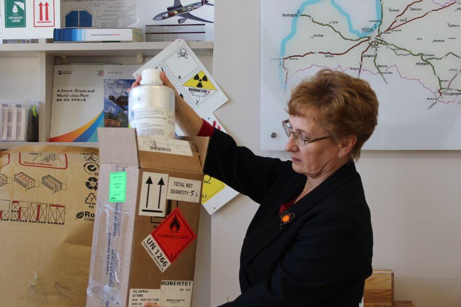 Bīstamo izstrādājumu gaisa pārvadājumi