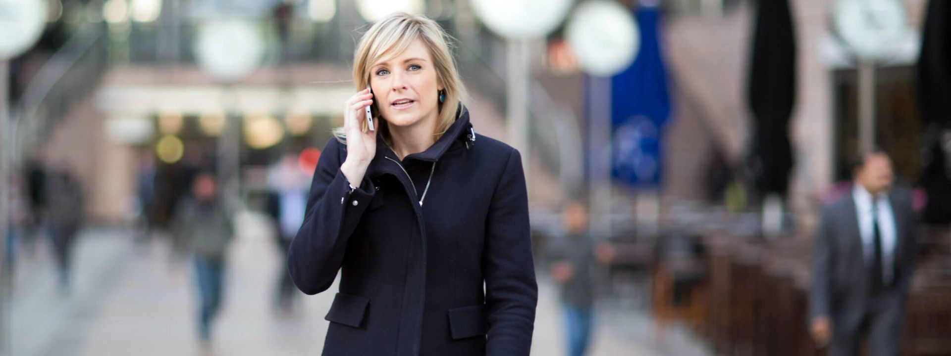 Solo Attorney on the phone discussing legal malpractice insurance