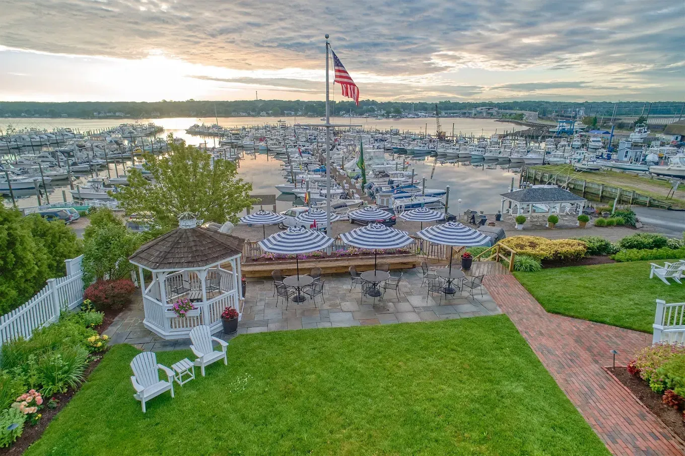 The Inn at Harbor Hill Marina