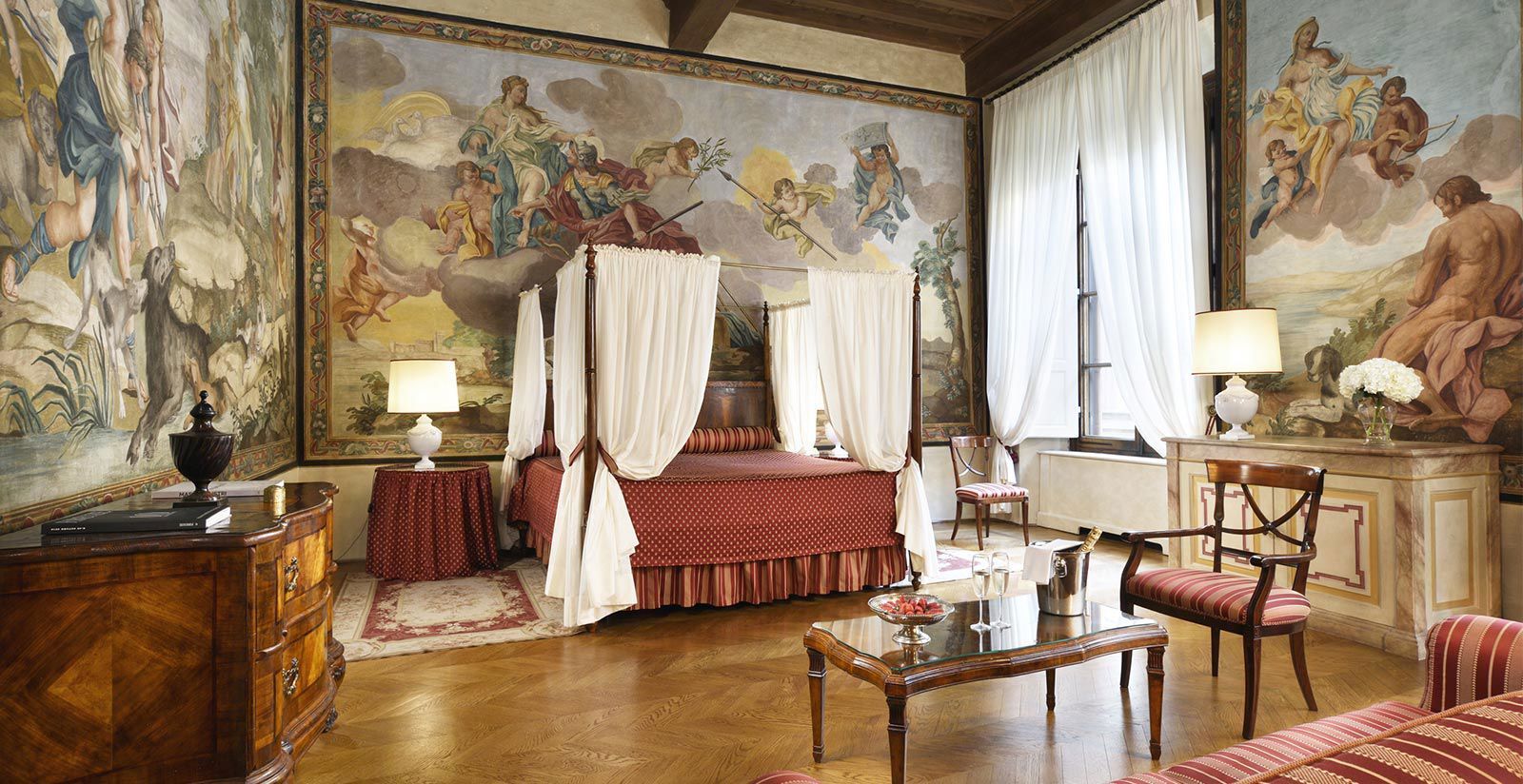 room at Palazzo Niccolini al Duomo