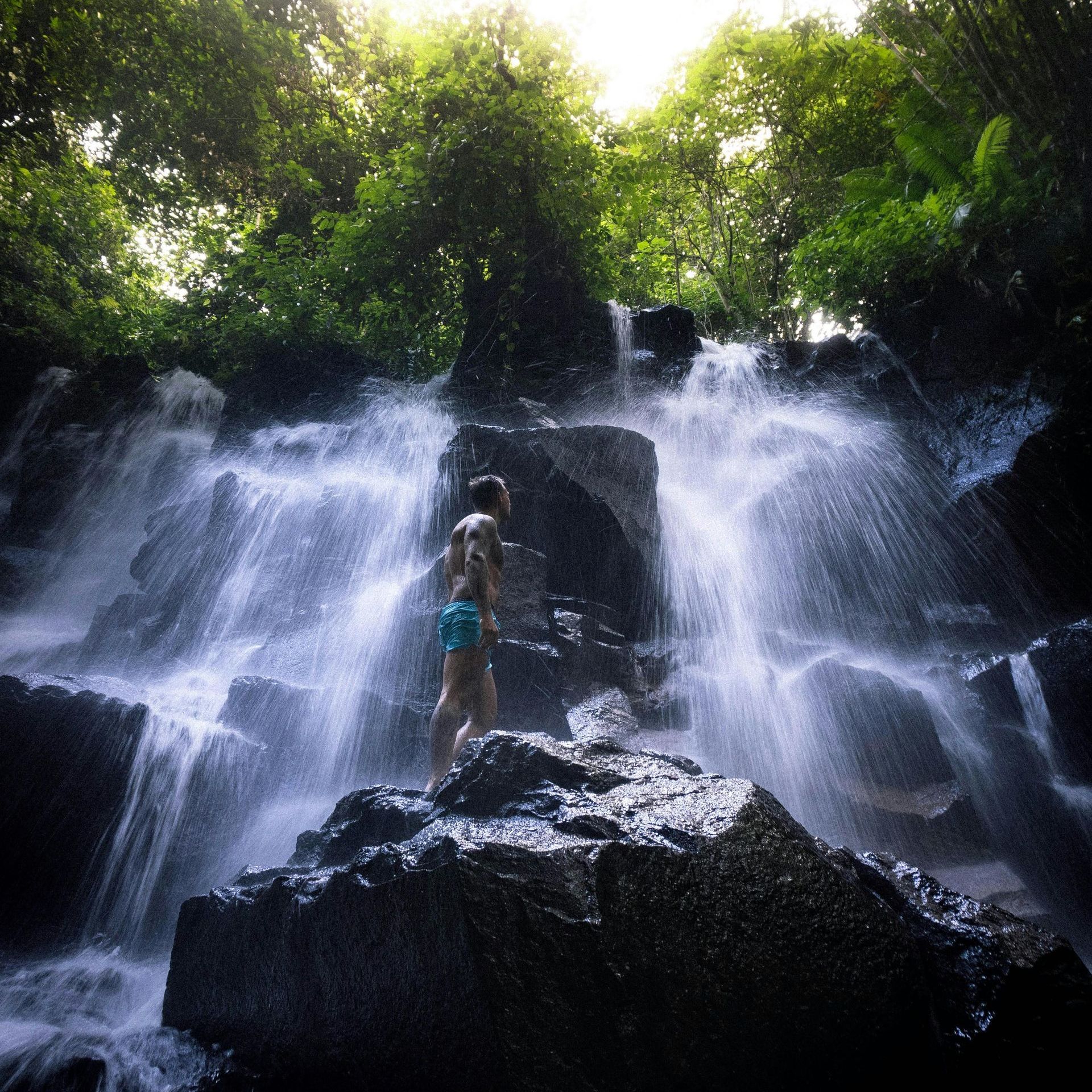 Kanto Lampo Waterfall