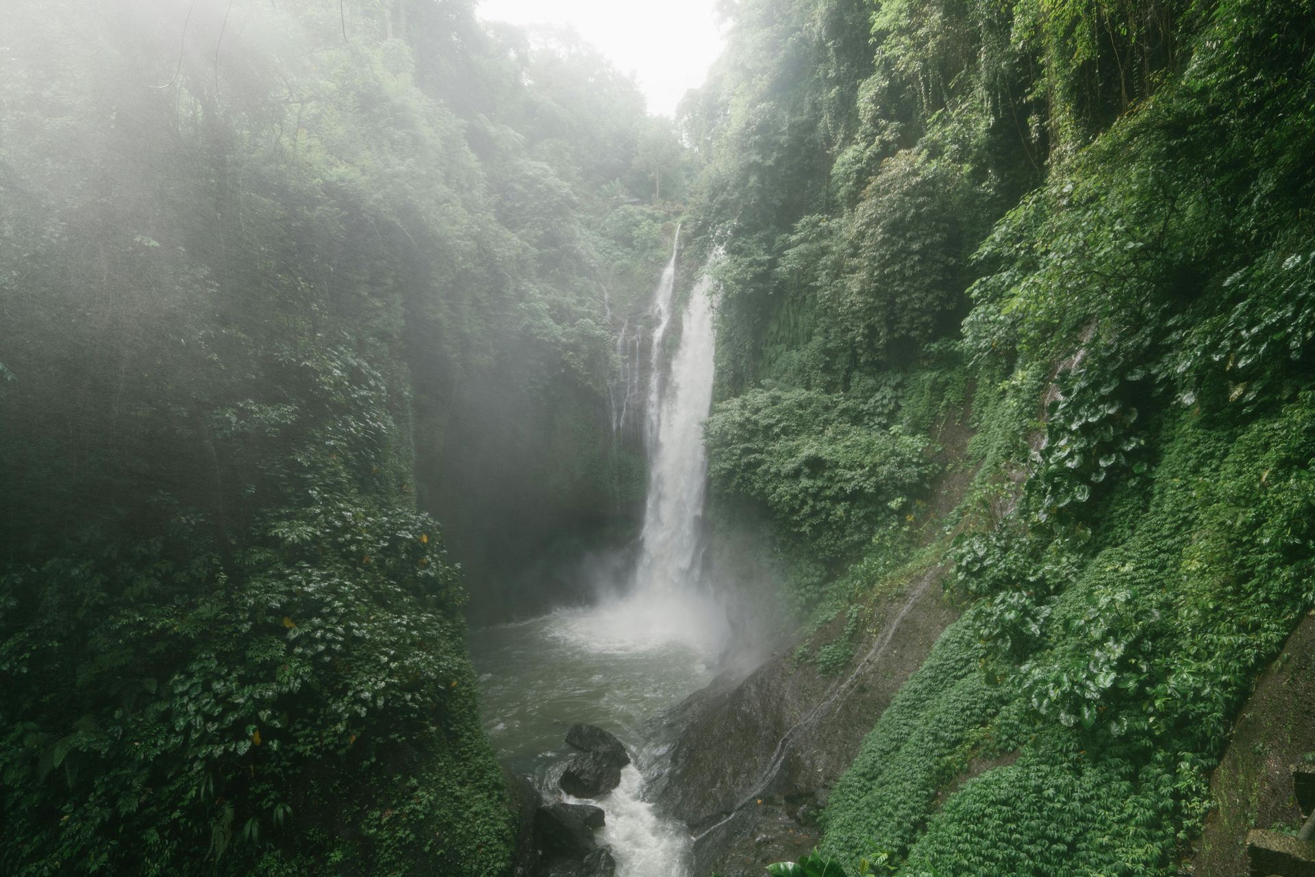 Aling-Aling Waterfall