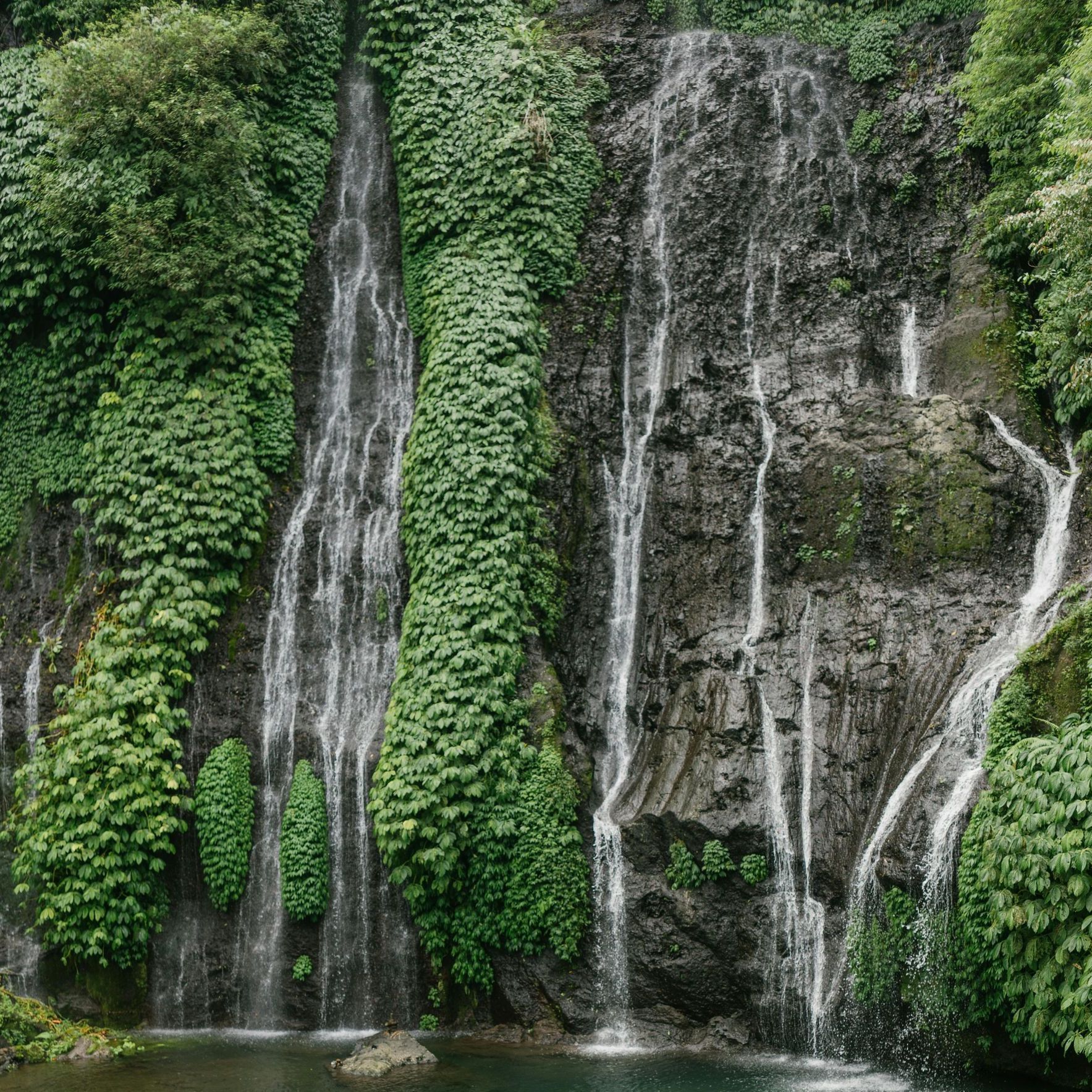 Banyumala Twin Waterfalls