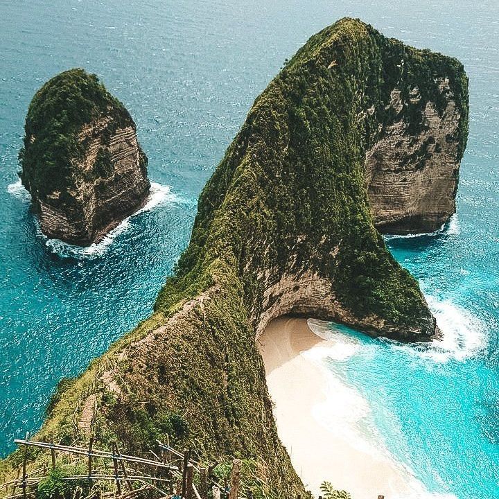 Kelingking Beach hike