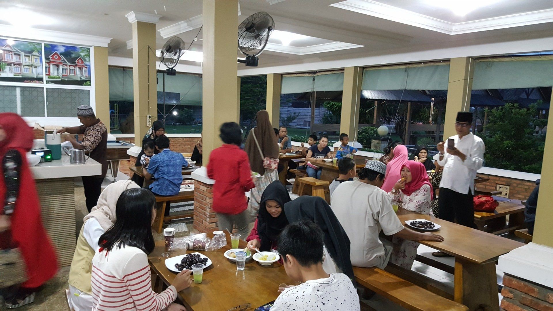 acara buka puasa bersama di clubhouse perumahan villa sierra vista palembang