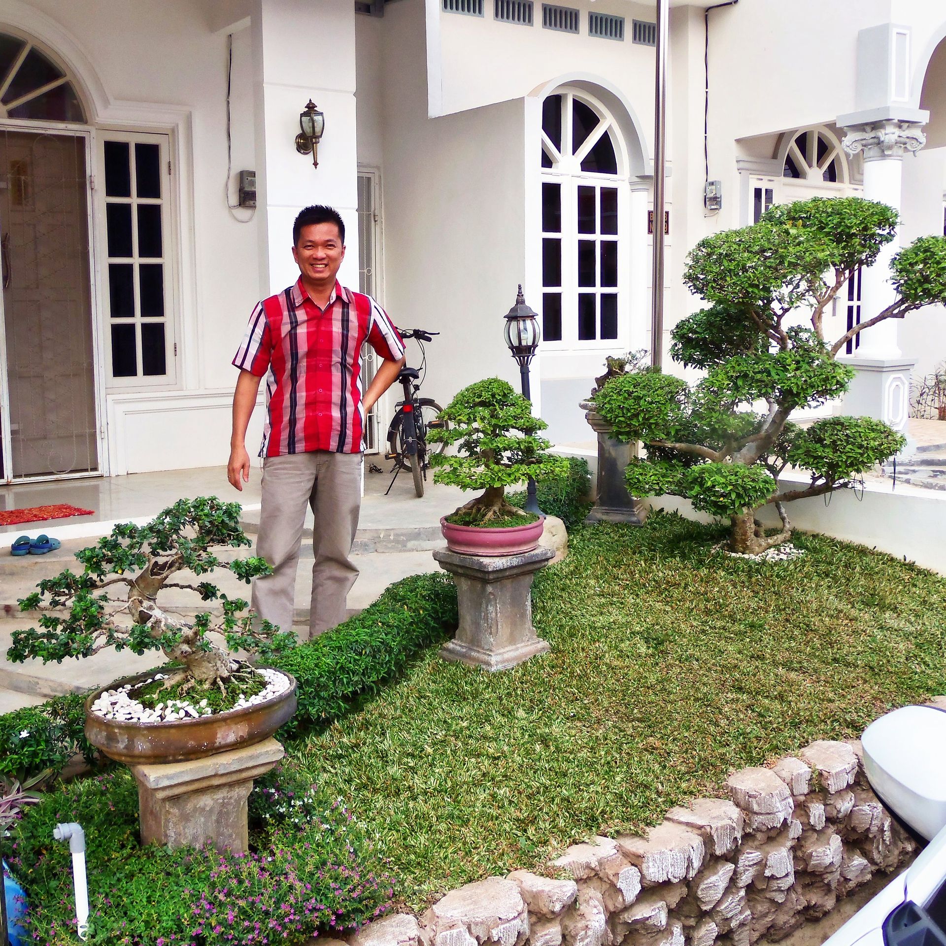 taman bonsai rumah baru calvin perumahan caledonia residence palembang