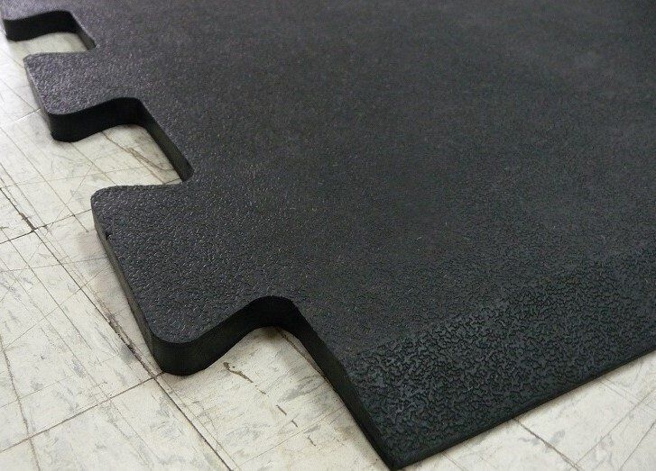 Interlocking Comfort Mats — Hubbard, OR — Oregon Rubber Mat