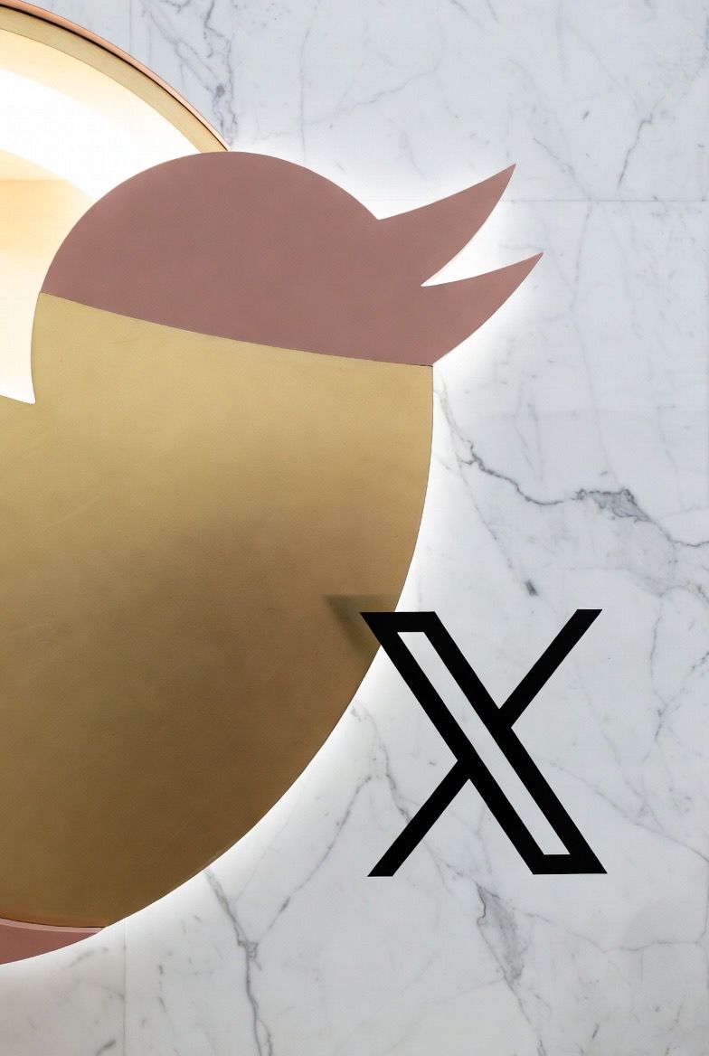 Girls Gone West - Victoria Escort Agency Social Medial