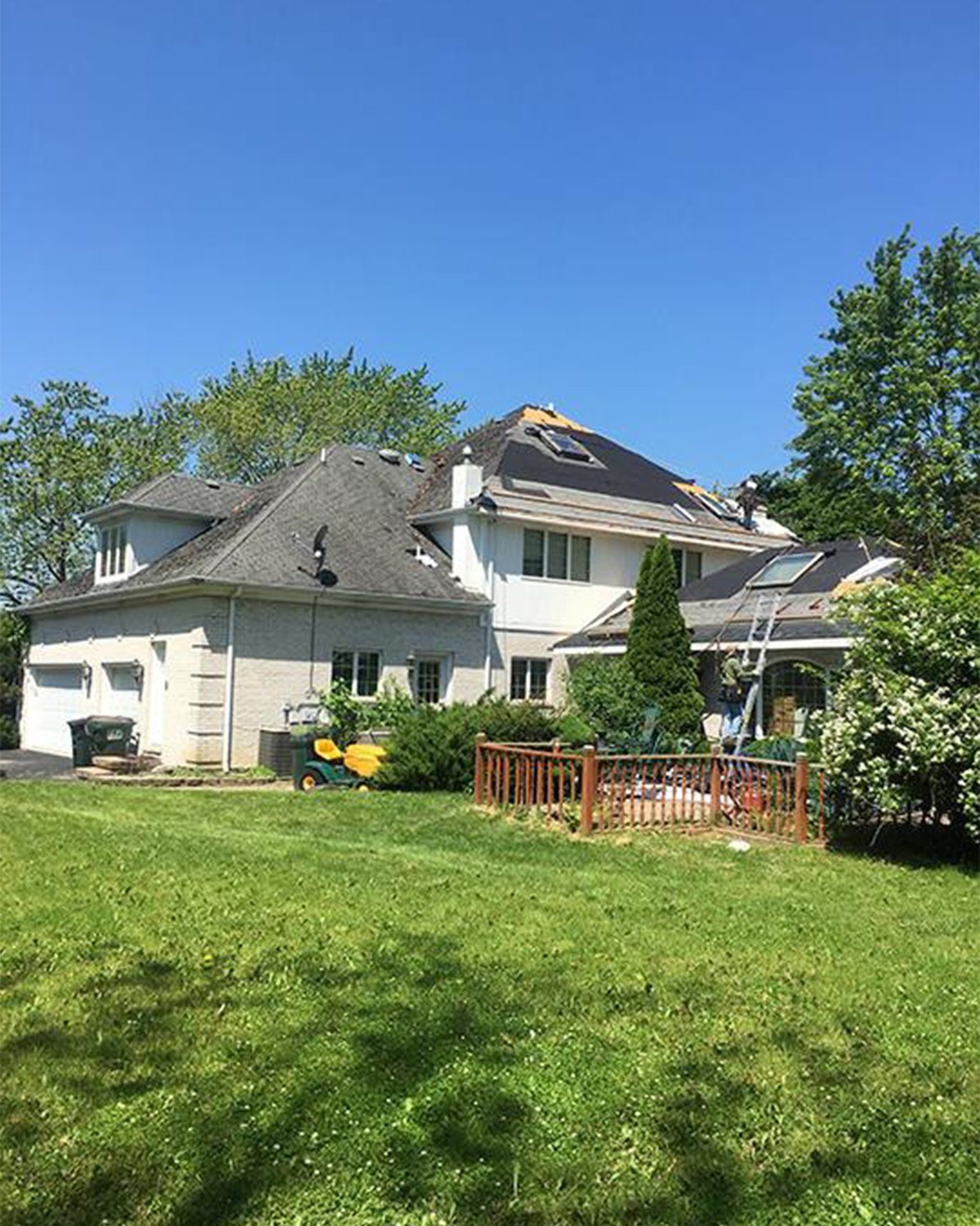 Residential House With Damage Roof — Manhattan, IL — All Coast Restoration LLC