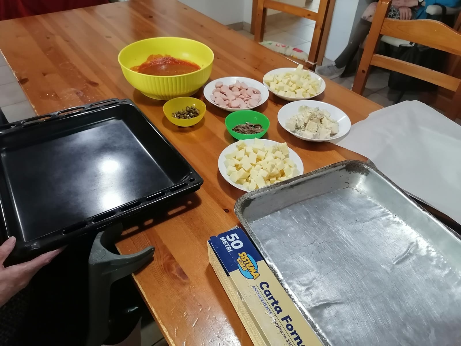 serata pizza presso la struttura di accoglienza per anziani