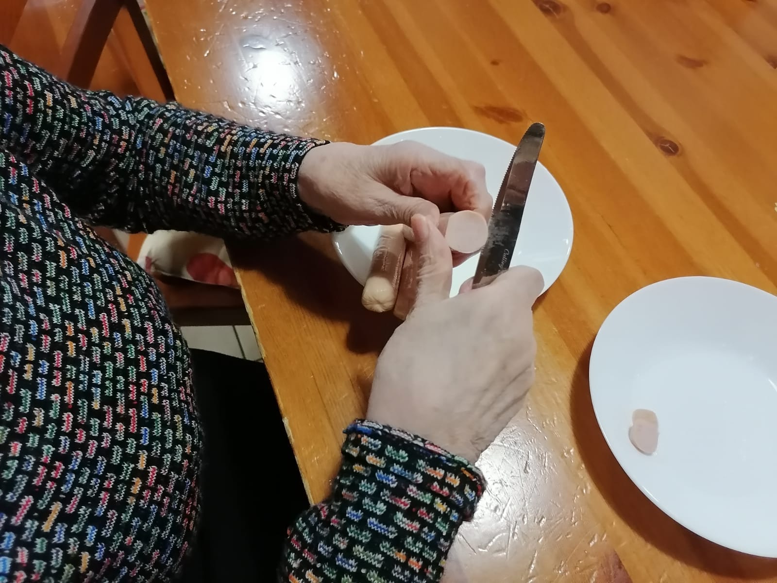 preparazione della pizza presso la residenza per anziani