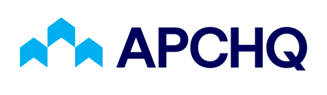 Logo de l'APCHQ, avec une flèche turquoise pointant vers le haut à gauche des lettres.