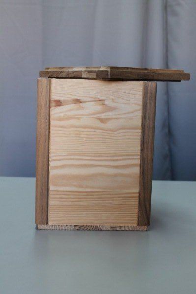 Contenitore in legno per ceneri funebri