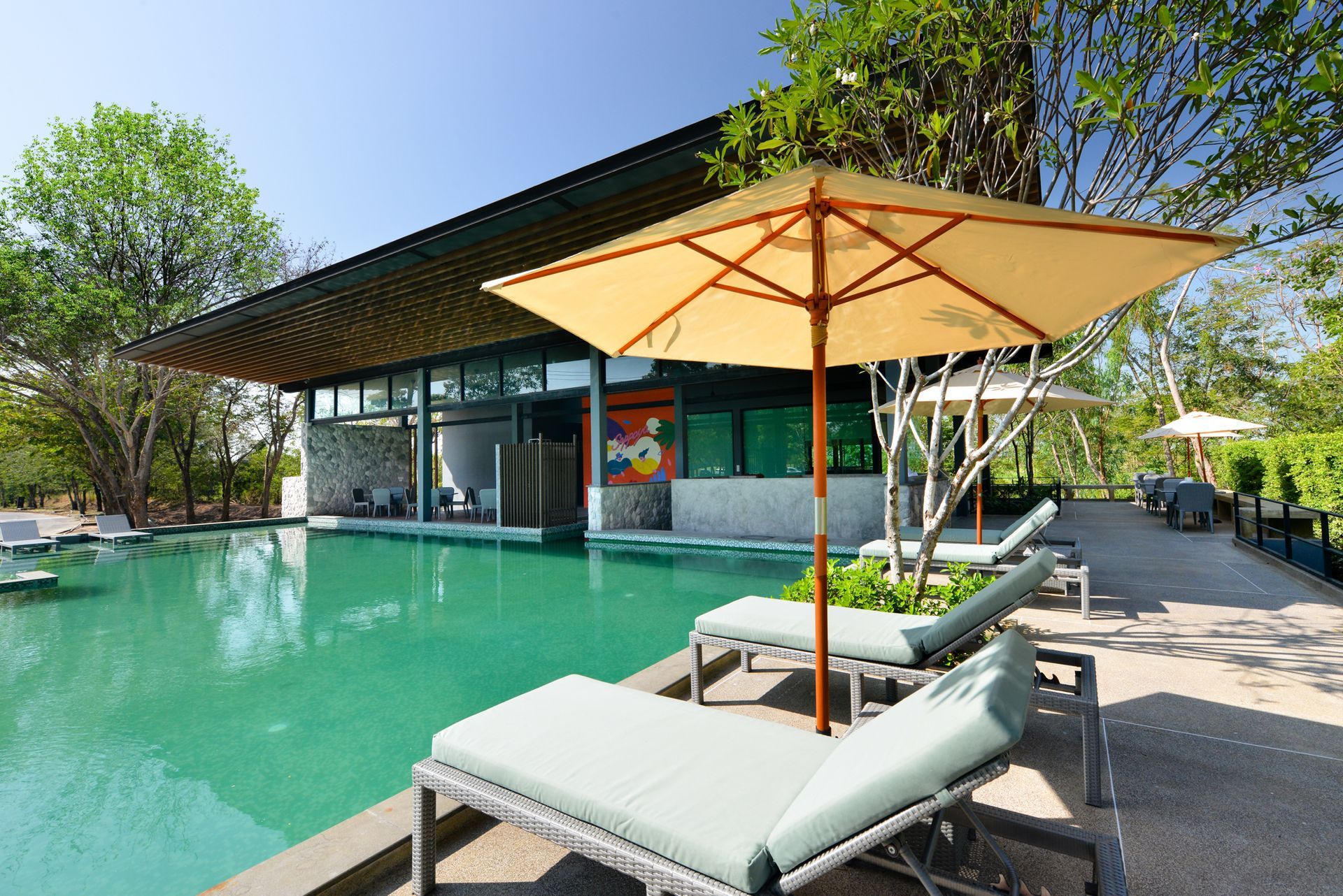 Swimming Pool - Lotus Valley Golf Resort