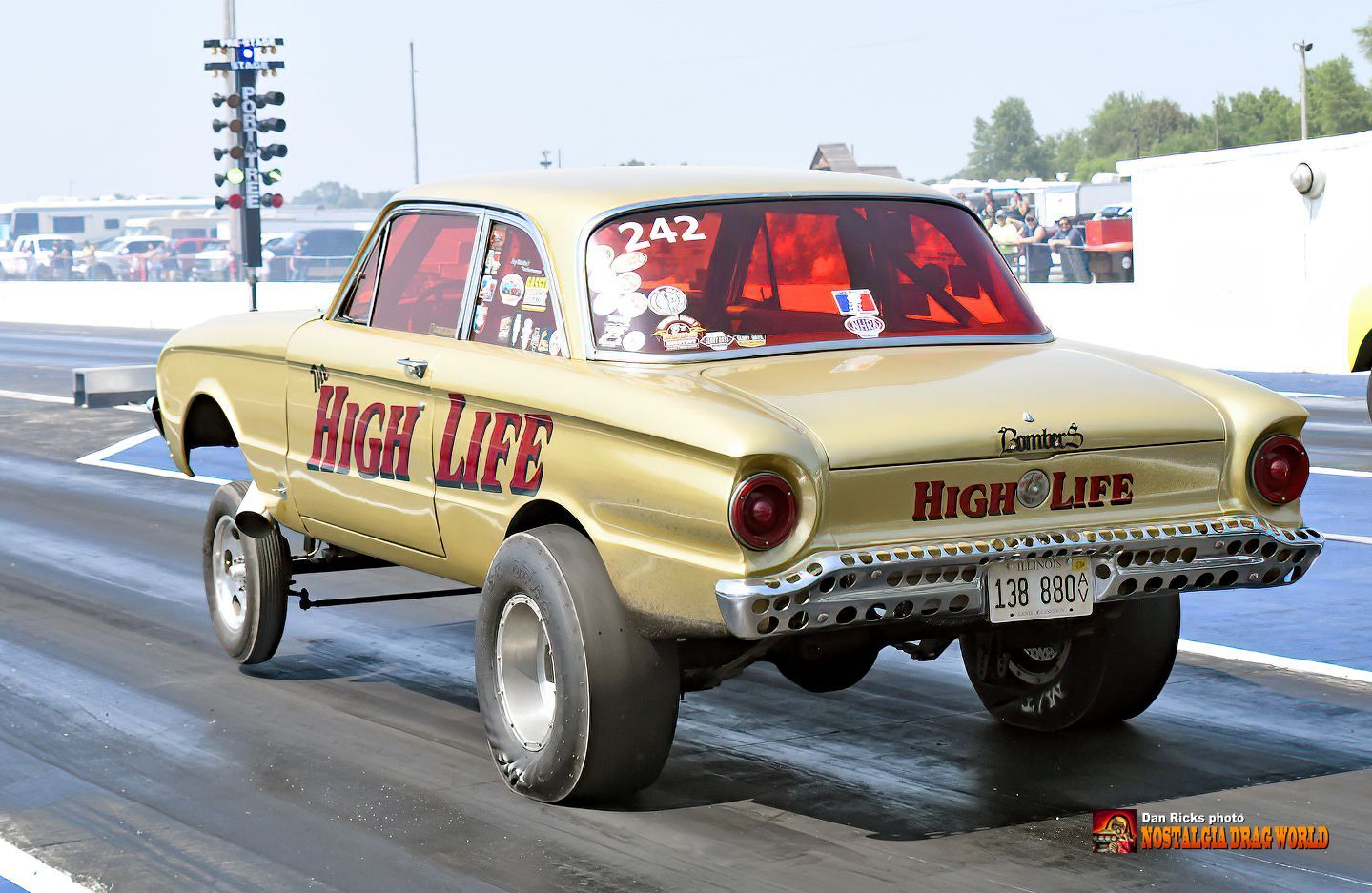 A car with the word high life on it