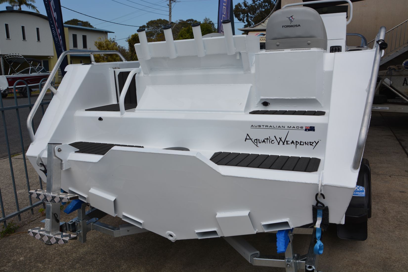 Formosa SRT 520 Classic Side Console — Boat Sales in Port Macquarie, NSW