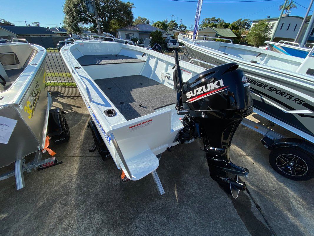 SeaJay 428 Avenger Painted — Boat Sales in Port Macquarie, NSW