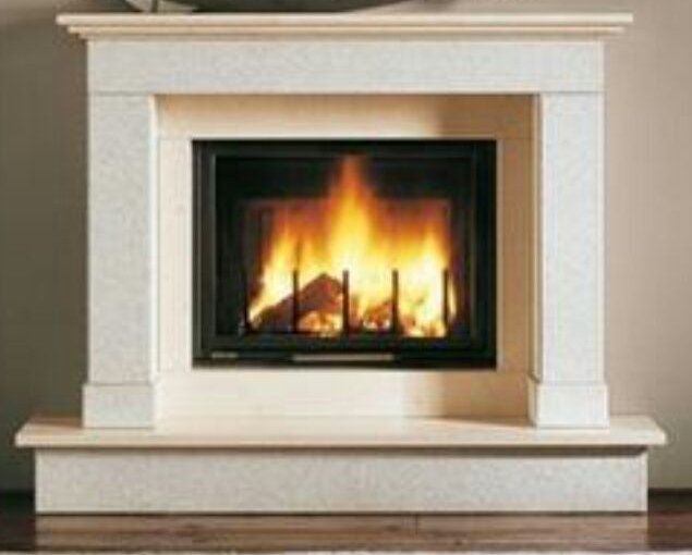 caminetto in marmo