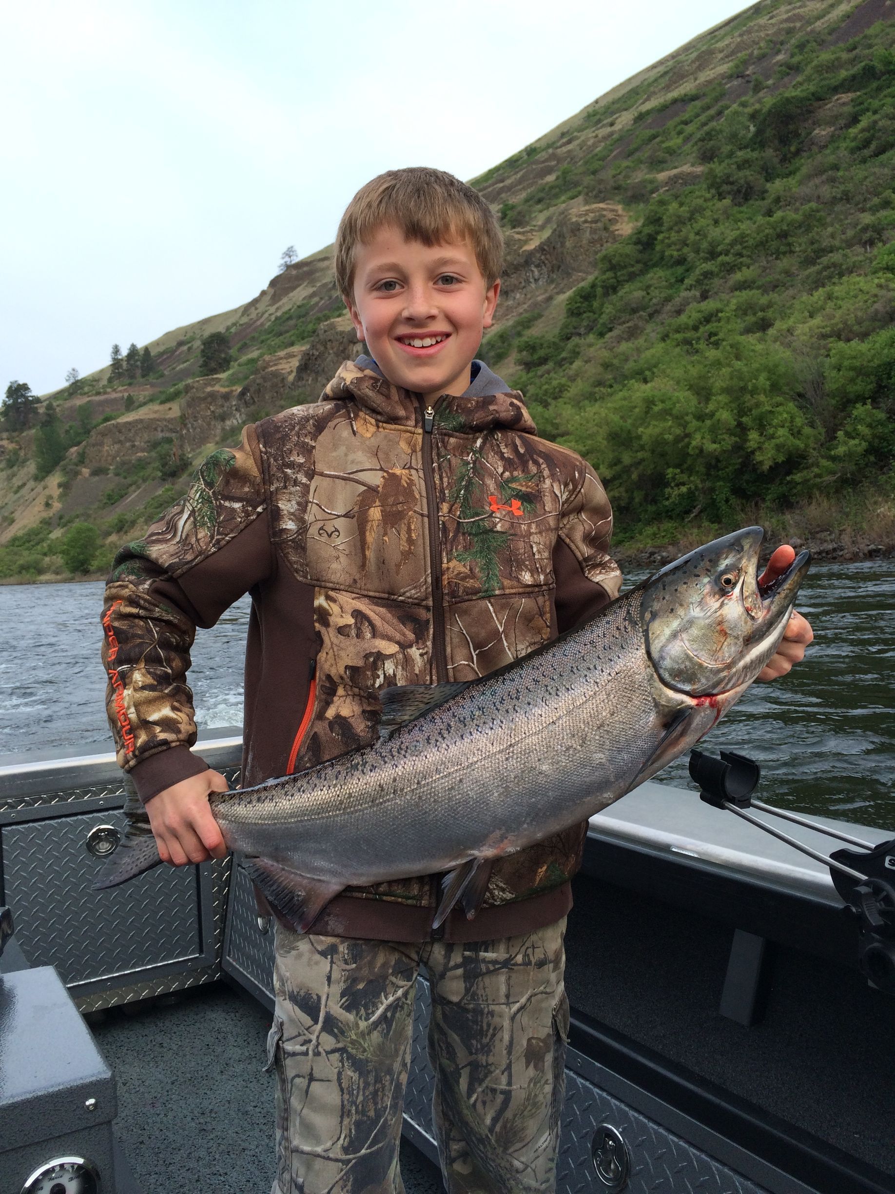 spring chinook salmon fishing guides