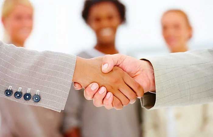 Shaking of hands — Wilmington, DE — Daniel D. Martin & Associates, LLC