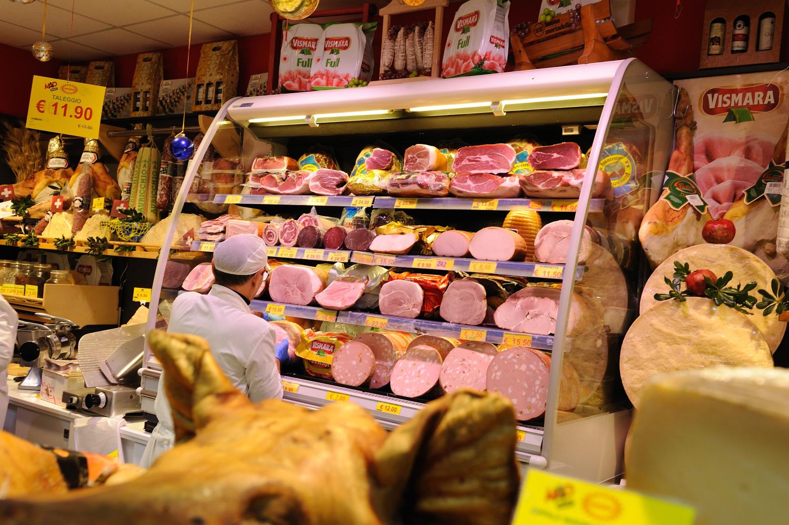 insaccati in un supermercato