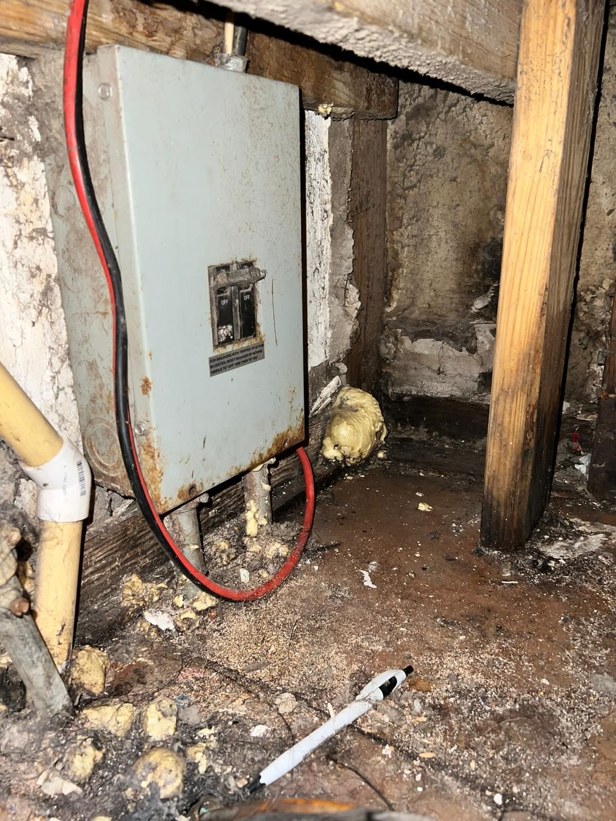 Water Damage restoration and repairs by Well Home Solutions in Ocala, Florida Call 305-224-1666