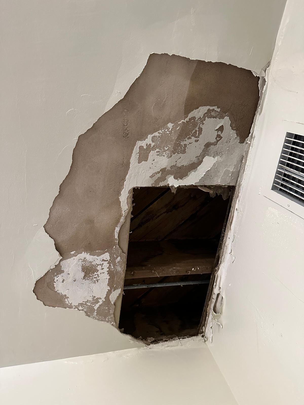 Hurricane Damage restoration and repairs by Well Home Solutions in Ocala, Florida Call 305-224-1666